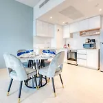 Capital Living On Reem - The Bridges